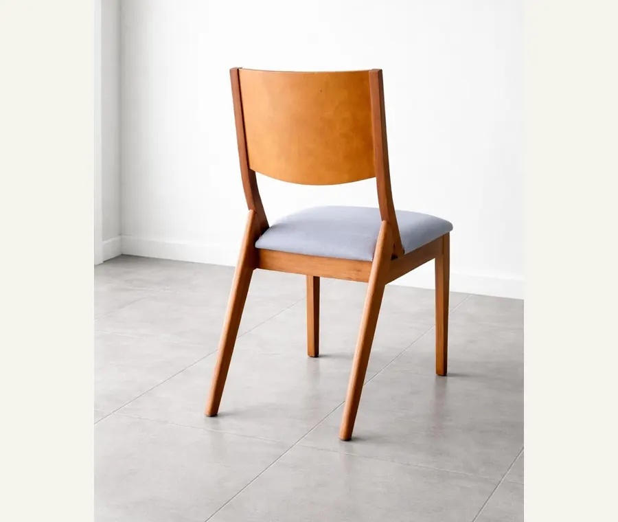 Cadeira REF 407