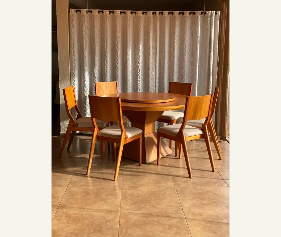 Mesa Isa com Cadeiras REF 407 - opções de formato
